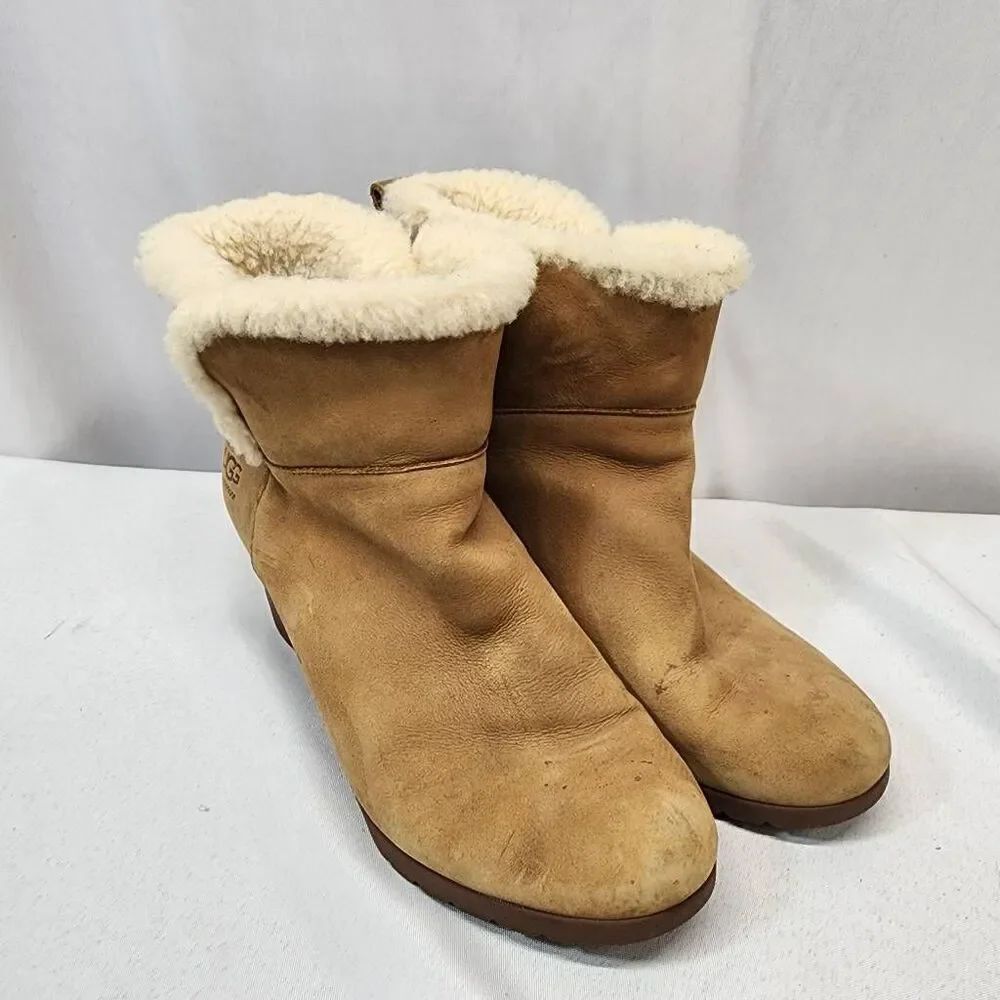 Ugg Devorah Waterproof Shearling Lined Wedge Winter Ankle Boots Leather Size 8